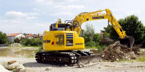 Pelle 15T à rayon court - KOMATSU PC138